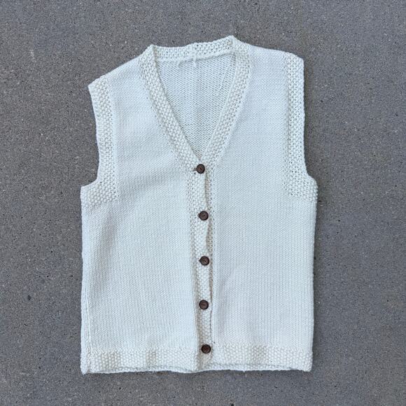 Vintage Sweaters - Vintage Cottagecore Cream Chunky Knit Boho Sweater Vest Medium?